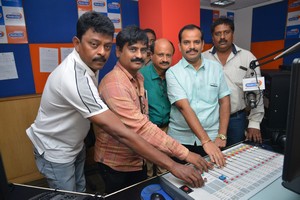 Nee Jathaleka Song Launch at Radio City